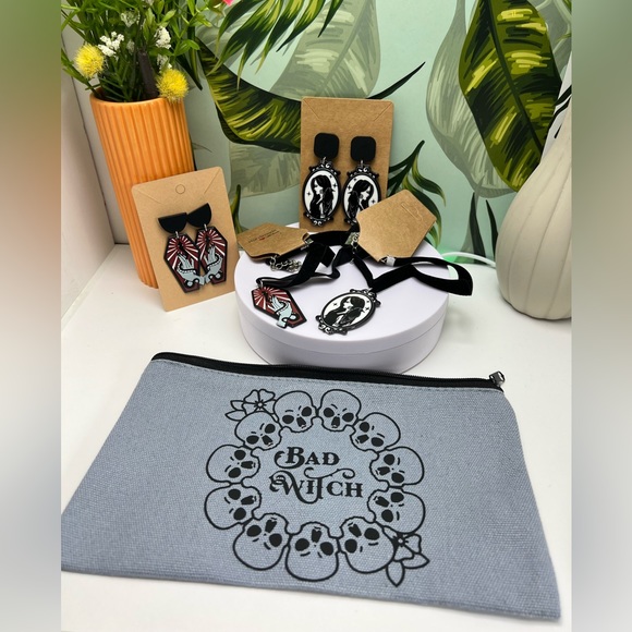 Goth Jewelry Gift Set Box - Edgy Jewelry Christmas Gift Set Box - Picture 7 of 12